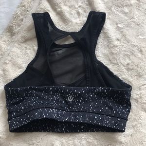 Black and white Lululemon sports bra - 4
